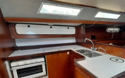 Sailboat Refit & Boat DIY: Progress at Last!