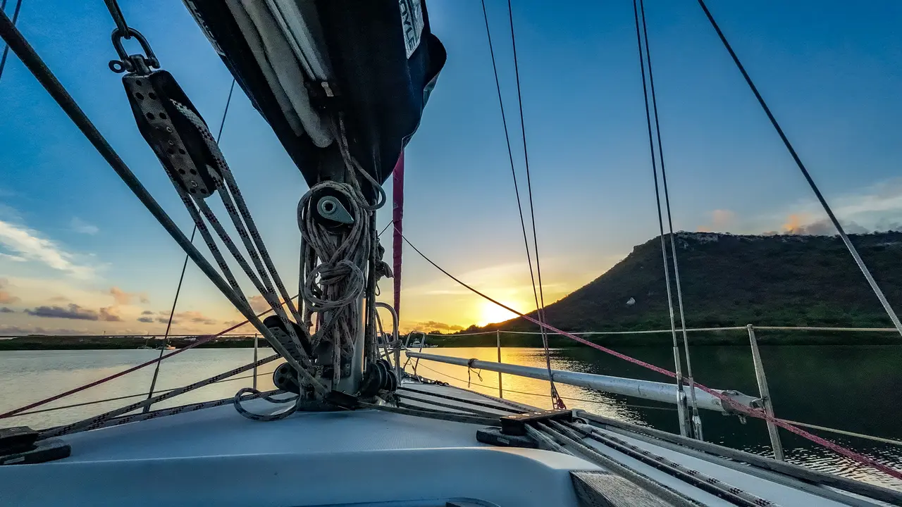 Sonnenaufgang am Ankerplatz Sonnenaufgang am Ankerplatz