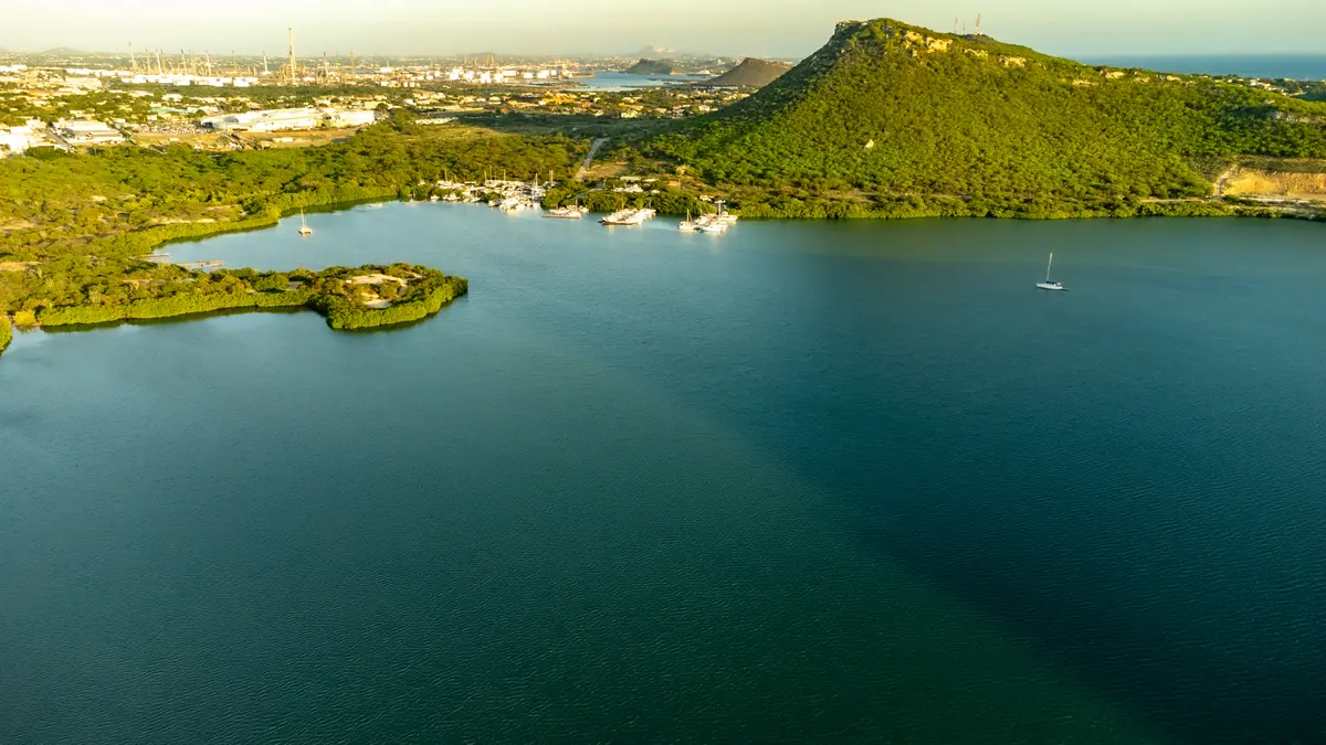 Free anchorage Piscadera Bay Curacao