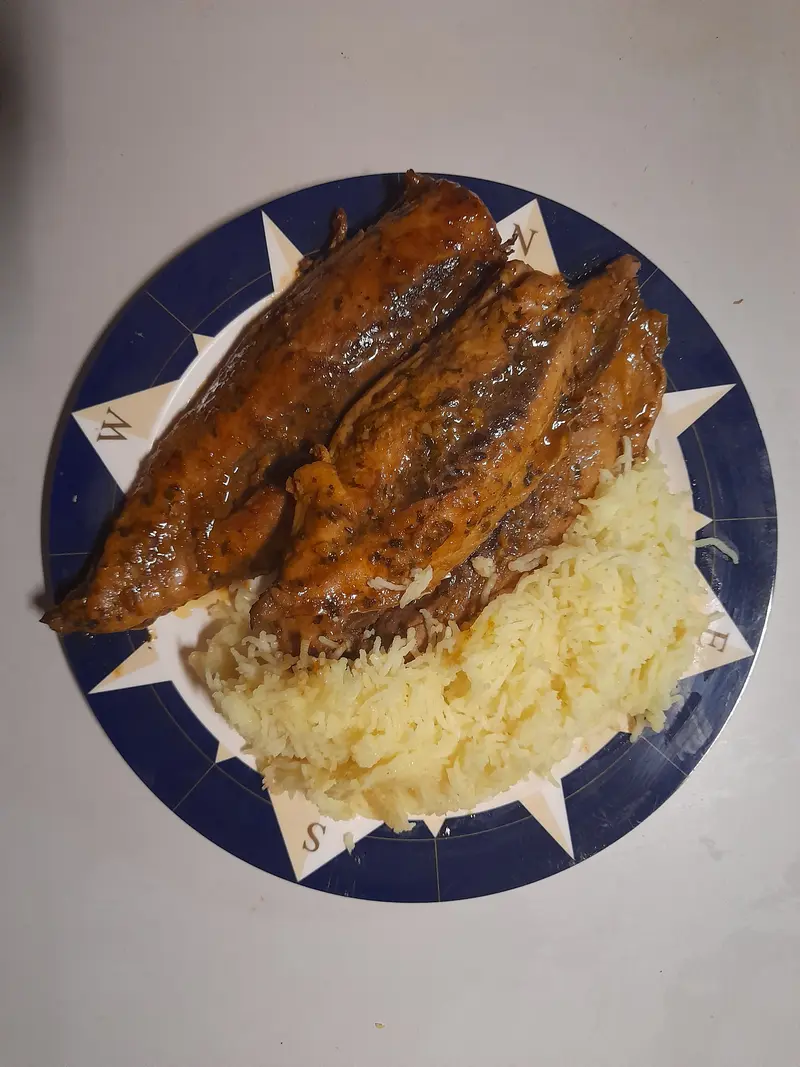 Thunfisch auf Reis