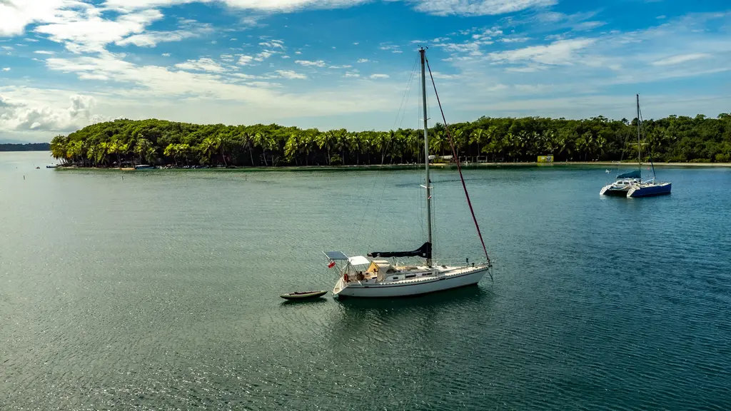 Sailing Anima in Panama Bocas del Toro Sailing Anima in Panama Bocas del Toro