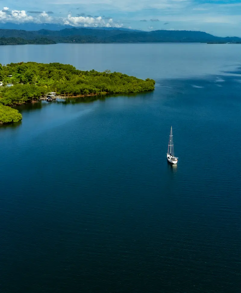 Sailing in Bocas del Toro Panama