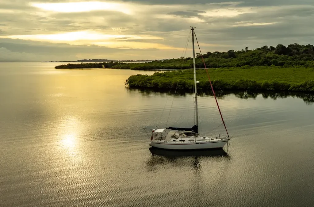secluded and protected anchorage at isla solarte