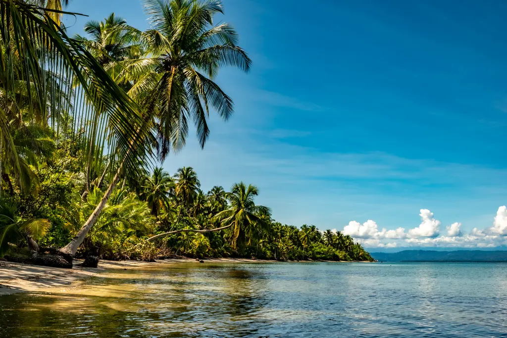 Isla bastimento beaches at the north side
